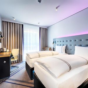 AZIMUT Hotel Cologne